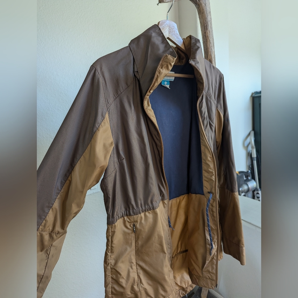 Columbia lightweight Spring Jacket - Picture 2 of 9